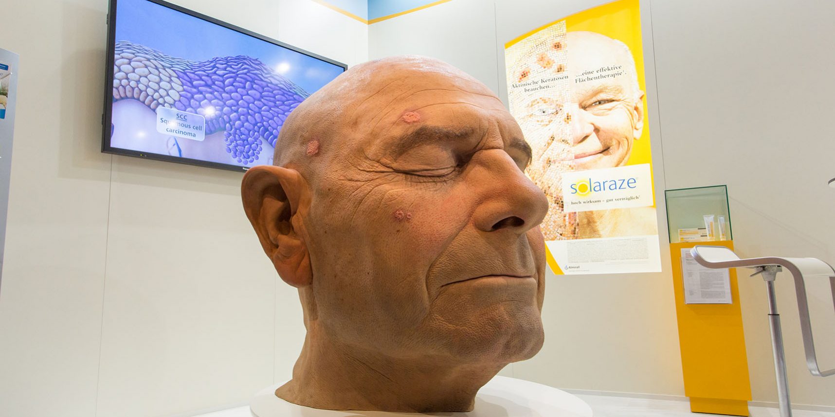 Almirall Messestand FoBi von Blickfang Messebau_7