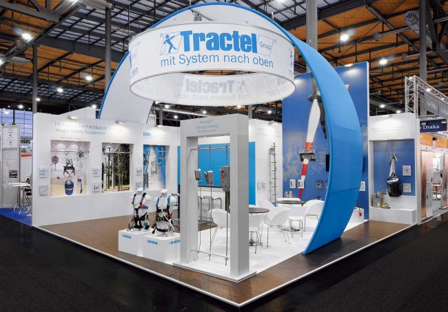 Tractel Greifzug Messestand von Blickfang Messebau