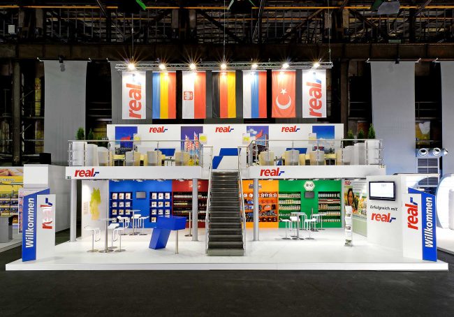 REAL Messtestand von Blickfang - Frontansicht