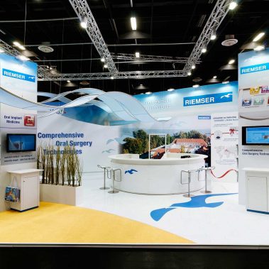 Messestand: RIEMSER Pharma GmbH - Messe: IDS - Messestandort: Köln - Standtyp: Kopfstand - Standfläche: 126m²