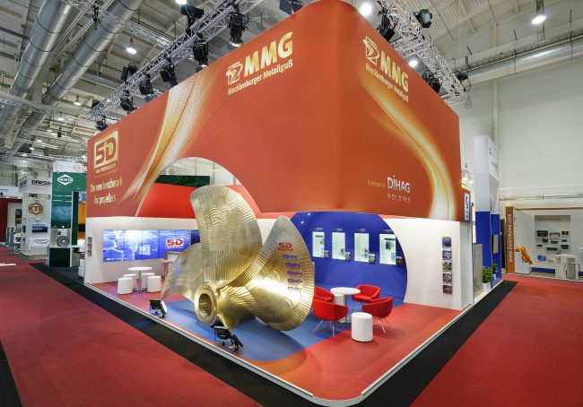 MMG SMM Messestand in Hamburg von Blickfang Messebau - Seitenansicht