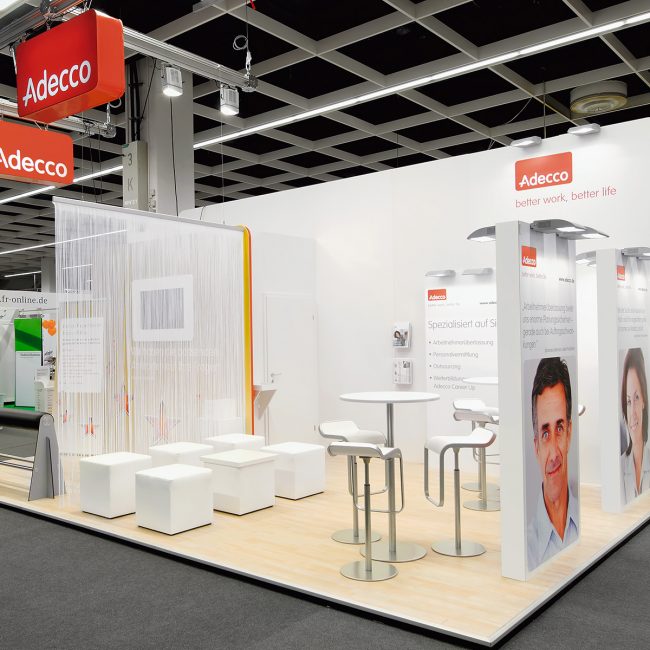Messestand: Adecco Personaldienstleistungen GmbH - Messe: Zukunft Personal - Messestandort: Köln - Standfläche: 28m² - Standtyp: Kopfstand