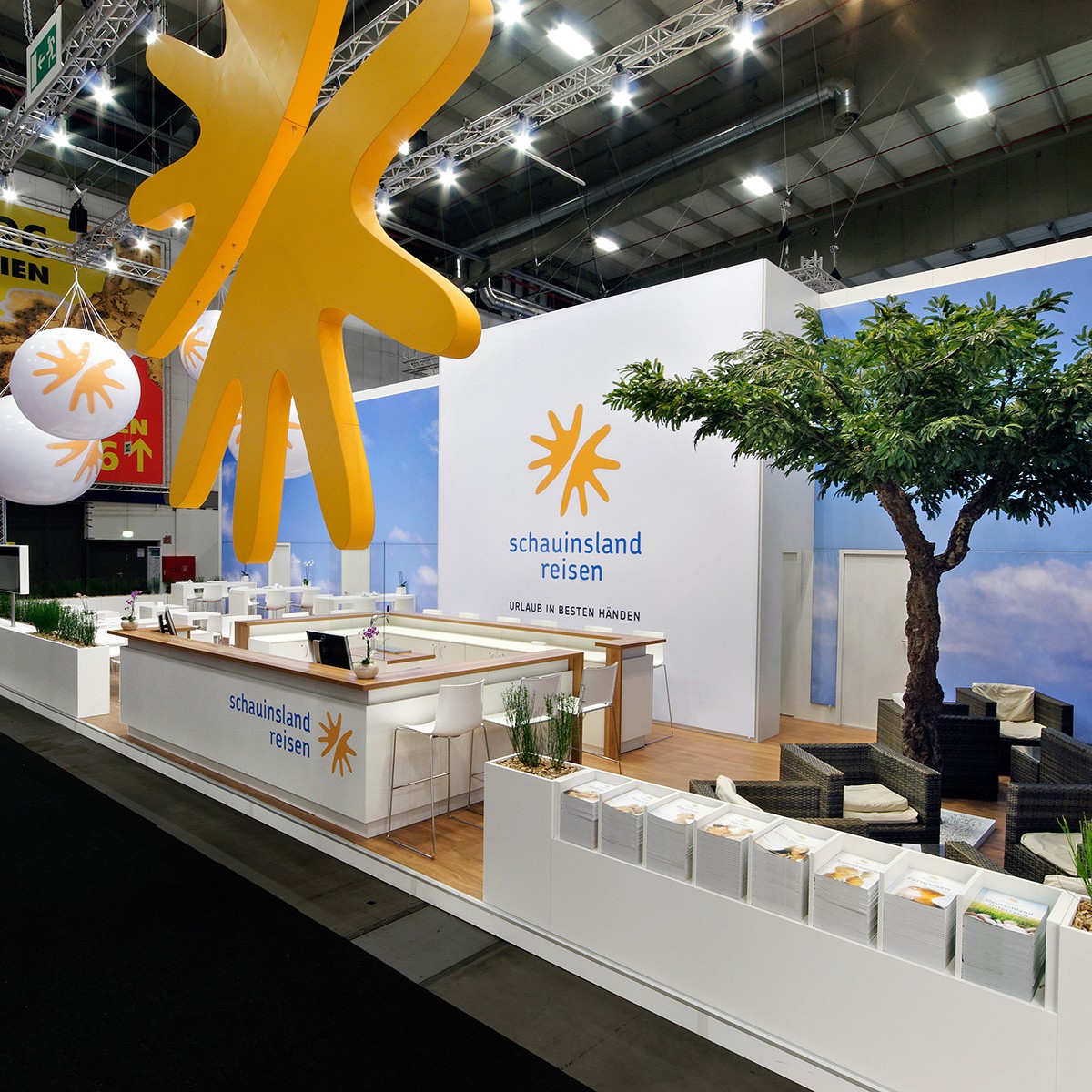 Messestand: schauinsland-reisen GmbH - Messe: ITB - Messestandort: Berlin - Standfläche: 171m² - Standtyp: Eckstand rechts