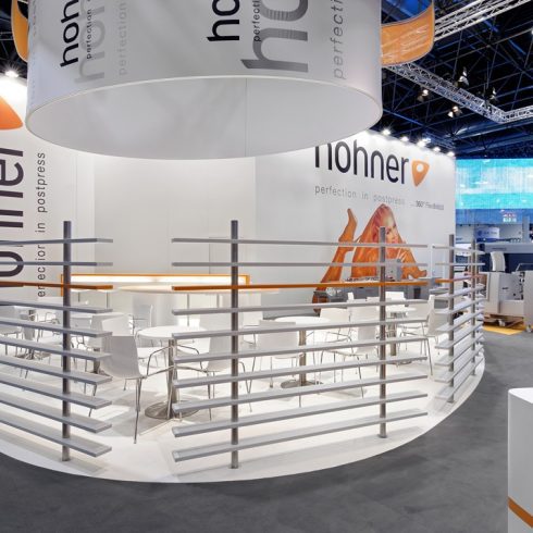 Messestand: Hohner Maschinenbau GmbH - Messe: DRUPA - Messestandort: Düsseldorf - 384m² - Inselstand