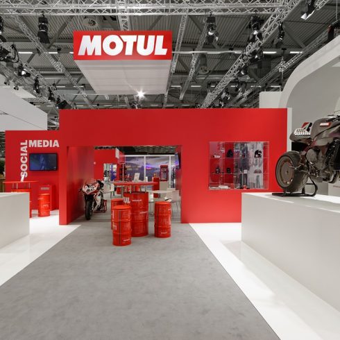 Messestand: MOTUL Deutschland GmbH - Messe: Intermot - Messestandort: Köln - 247m² - Inselstand