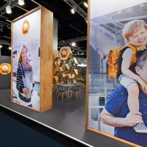 Messestand: Ergobaby Europe GmbH - Messe: Kind+Jugend - Messestandort: Köln - 300m² - Inselstand