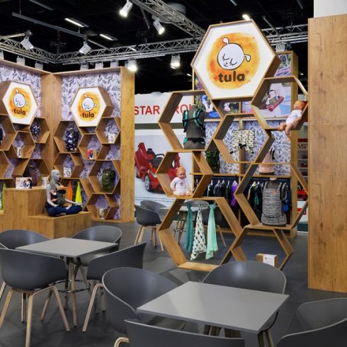 Messestand: Ergobaby Europe GmbH - Messe: Kind+Jugend - Messestandort: Köln - 300m² - Inselstand