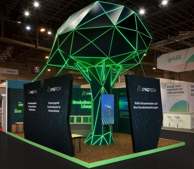 Messestand: LYNQTECH GmbH - Messe: E-World - Messestandort: Essen - Standfläche: 40m² - Standtyp: Kopfstand