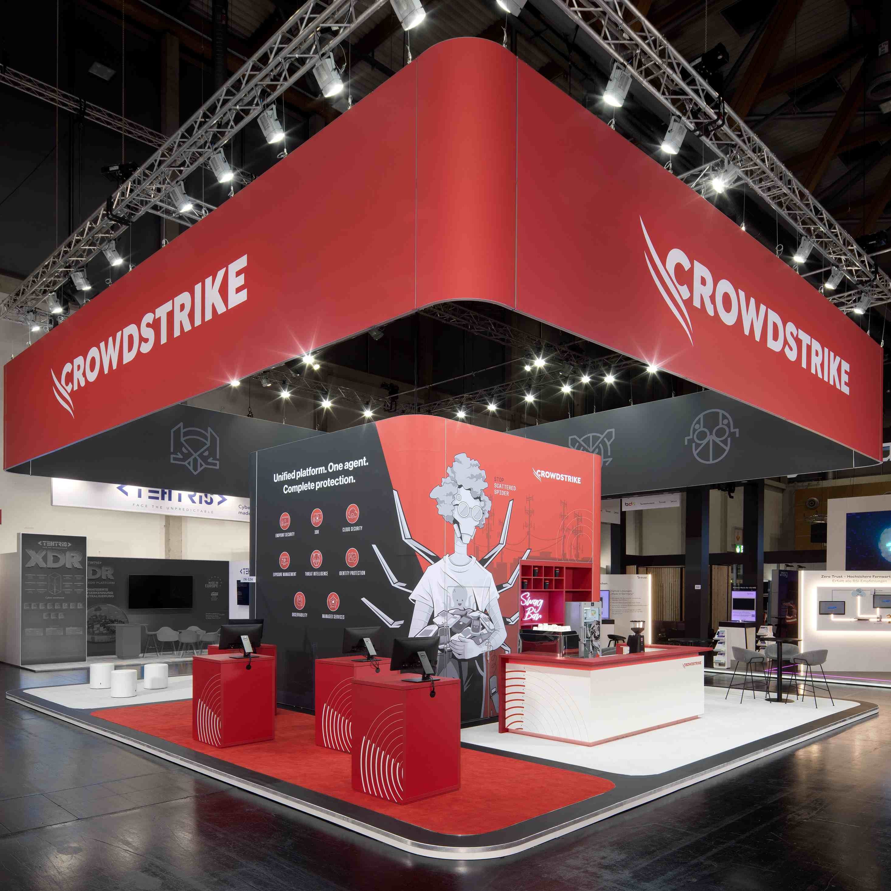 Crowdstrike IT-SA Messestand: Crowdstrike GmbH - Messe: It-sa - Messestandort: Nürnberg - Standfläche: 115m² - Standtyp: Inselstand