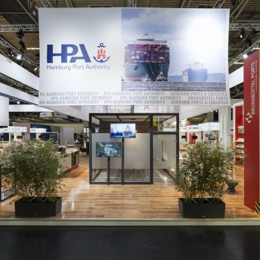 Messestand: Gateway Hamburg - Messe: Transport Logistic - Messestandort: München - Standfläche: 950m² - Standtyp: Inselstand