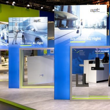 Messestand: APT Holding GmbH + ALU Menziken - Messe: Aluminium - Messestandort: Düsseldorf - Standfläche: 159,5m² - Standtyp: Inselstand