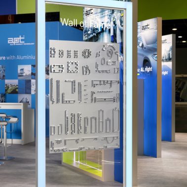 Messestand: APT Holding GmbH + ALU Menziken - Messe: Aluminium - Messestandort: Düsseldorf - Standfläche: 159,5m² - Standtyp: Inselstand
