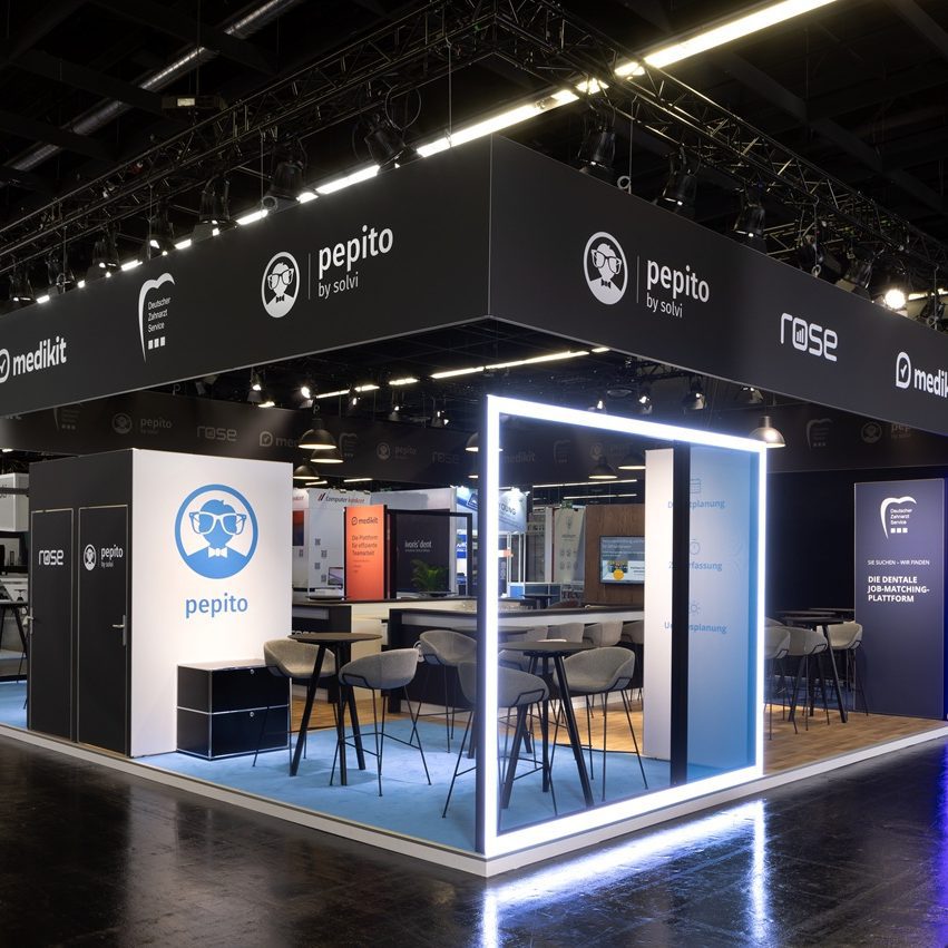 Hotelkit Medikit Messestand Messestand: hotelkit GmbH - Messe: IDS - Messestandort: Köln - Standfläche: 100m² - Standtyp: Inselstand